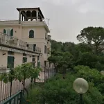 Oasi Regina Pacis Nocleg ze śniadaniem *