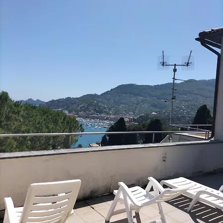 Oda ve Kahvaltı Oasi Regina Pacis *